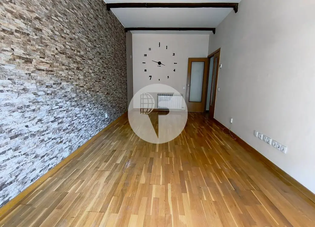 PLANTA BAJA CON TERRAZA, PISCINA Y PLAZA DE PARKING EN CAN BORRELL - imagen 4