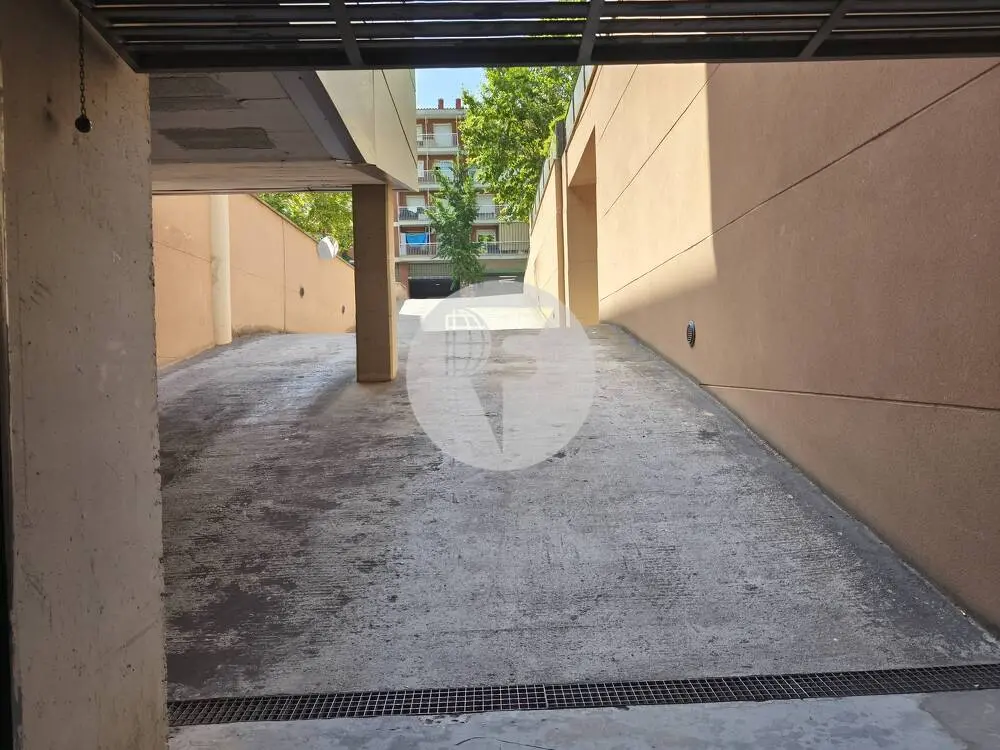PLANTA BAJA CON TERRAZA, PISCINA Y PLAZA DE PARKING EN CAN BORRELL - imagen 27