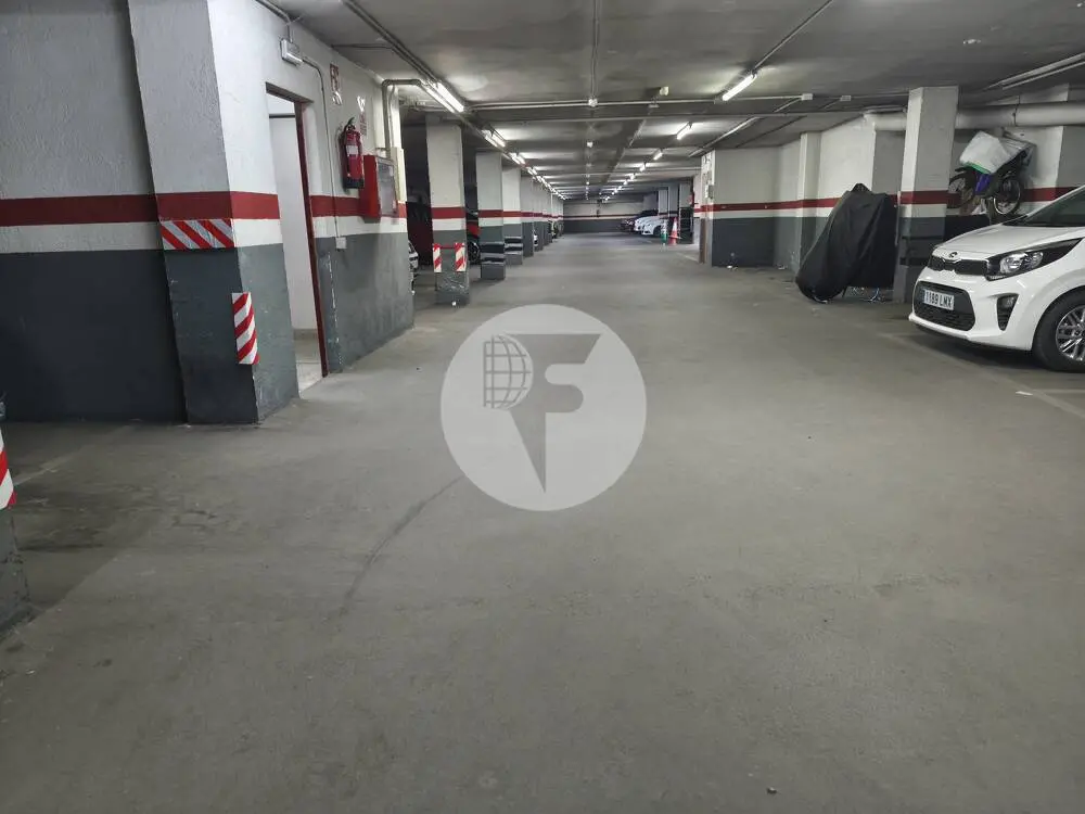 Plazas de aparcamiento en zona Can Pantiquet/ Vallehermoso de Mollet del Valles. - imagen 7