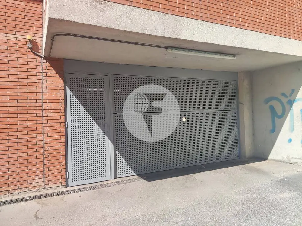 Plazas de aparcamiento en zona Can Pantiquet/ Vallehermoso de Mollet del Valles. - imagen 2