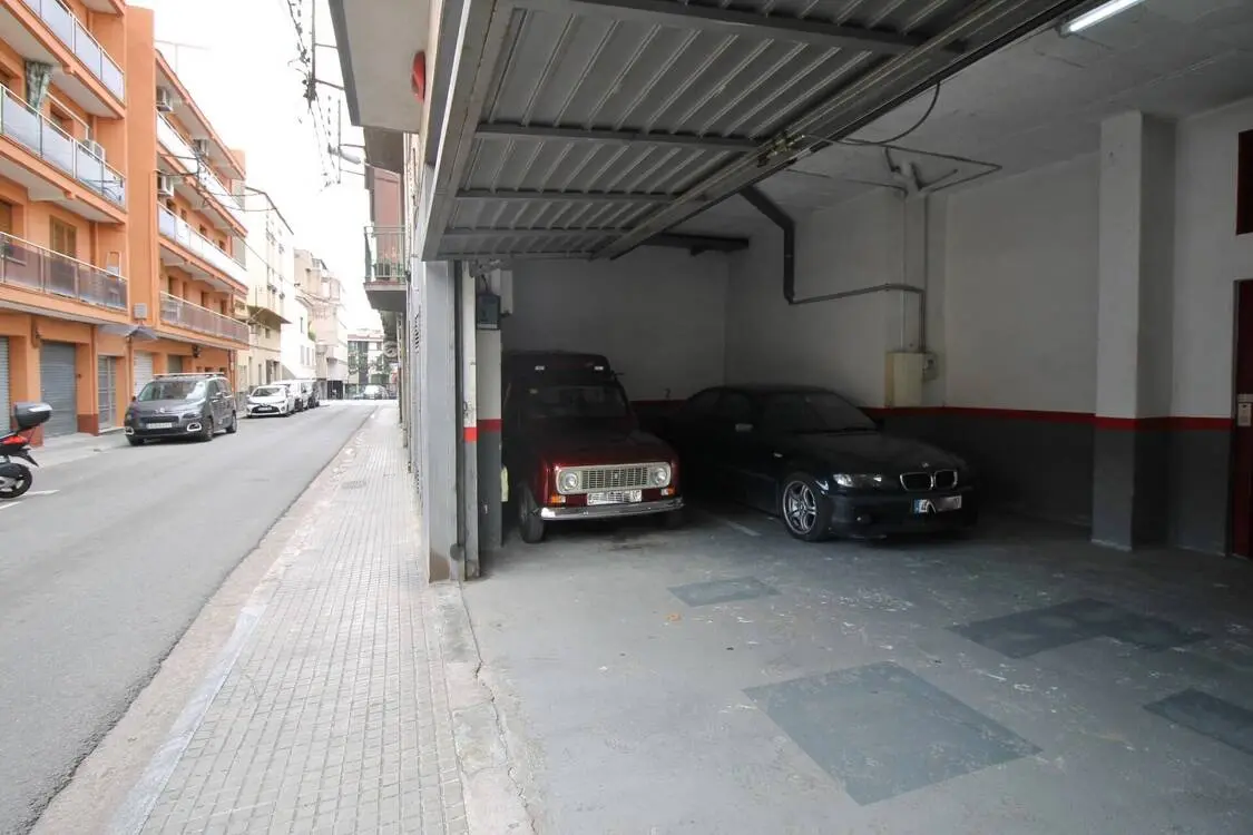 For sale 4 parking spaces in Mollet del Vallès #4