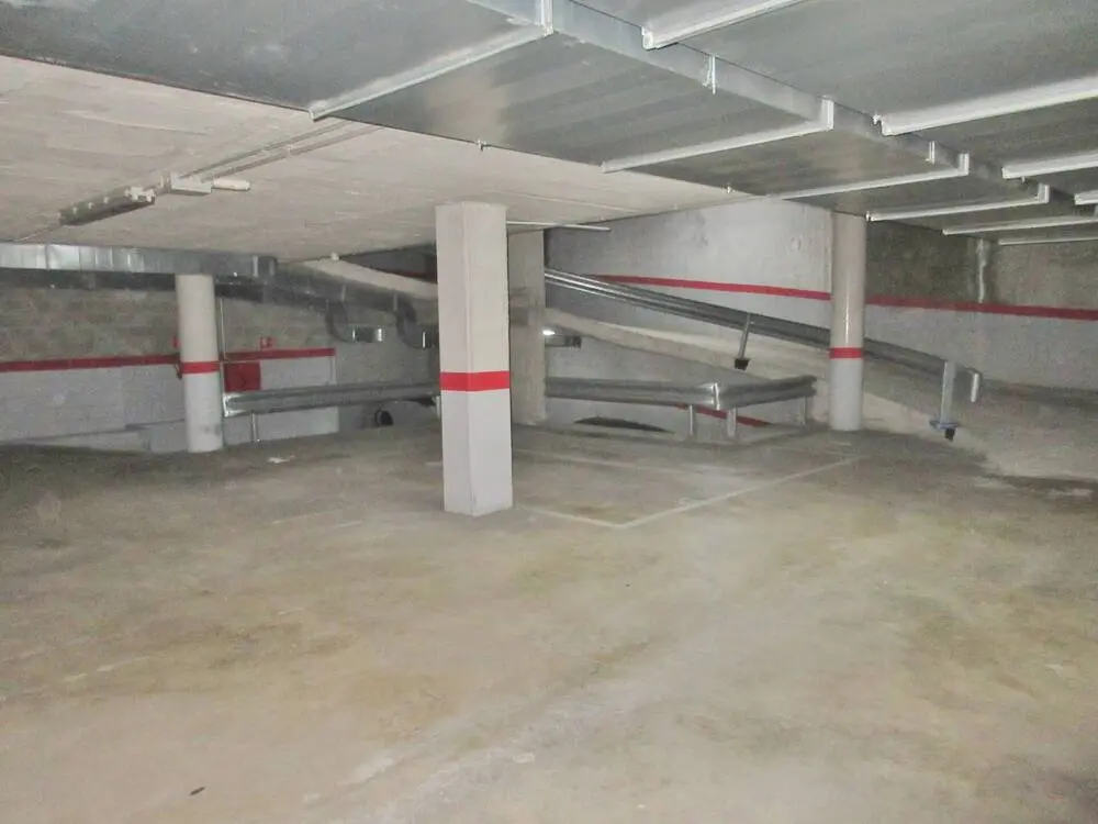 Plaza de parking en venta en Mollet del Vallès 8