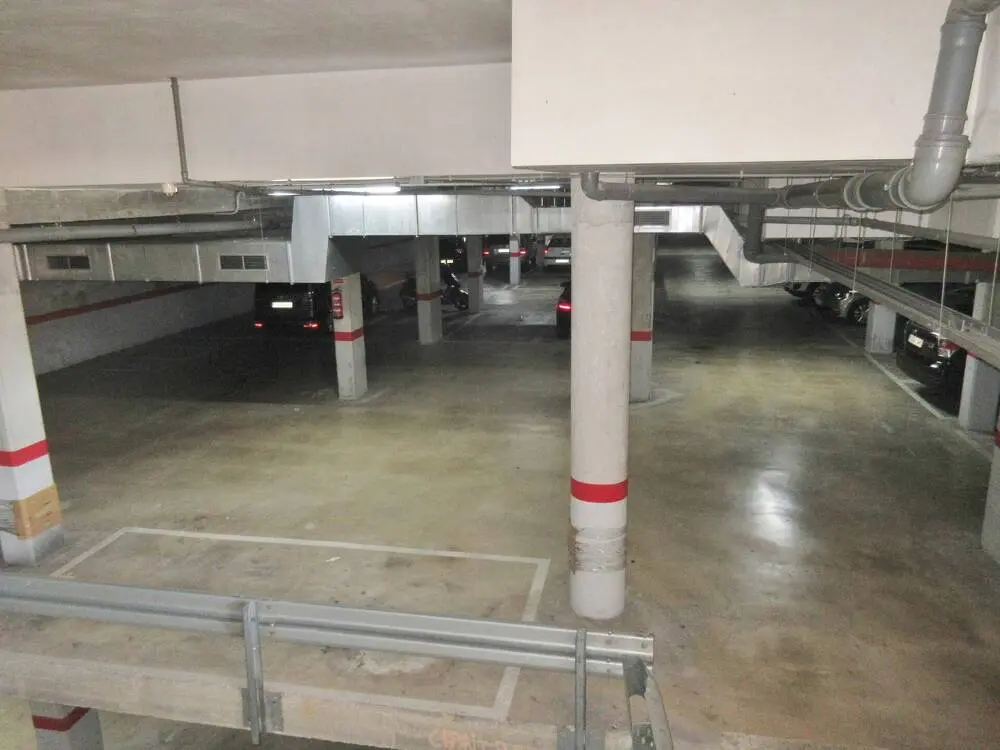 Parking space for sale in Mollet del Vallès 10