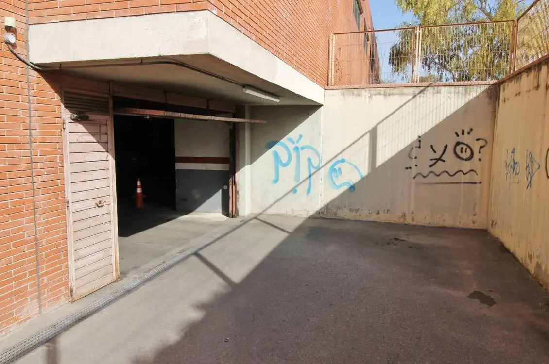 Parking space for sale in Mollet del Vallès 5