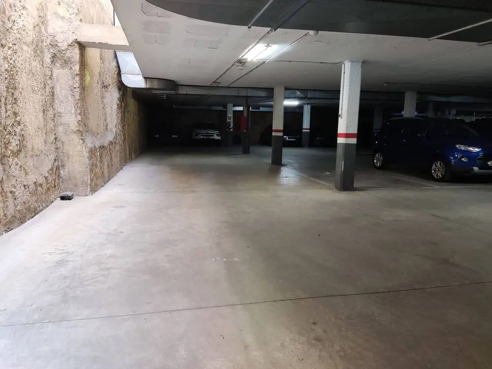 Parking space for sale in Mollet del Vallès 9