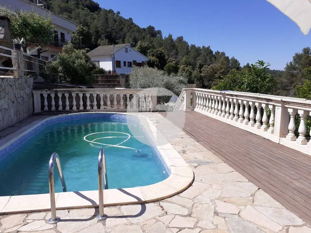 Large house with spectacular panoramic views to El Farell 45