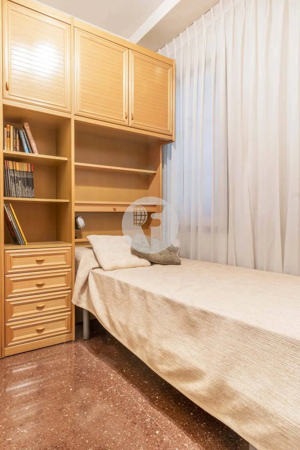 Four bedrooms near Paseo Sant Joan 7