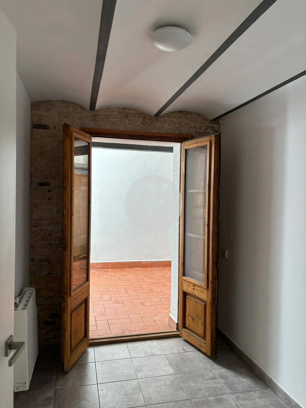 Ground floor with patio in Gracia
 7