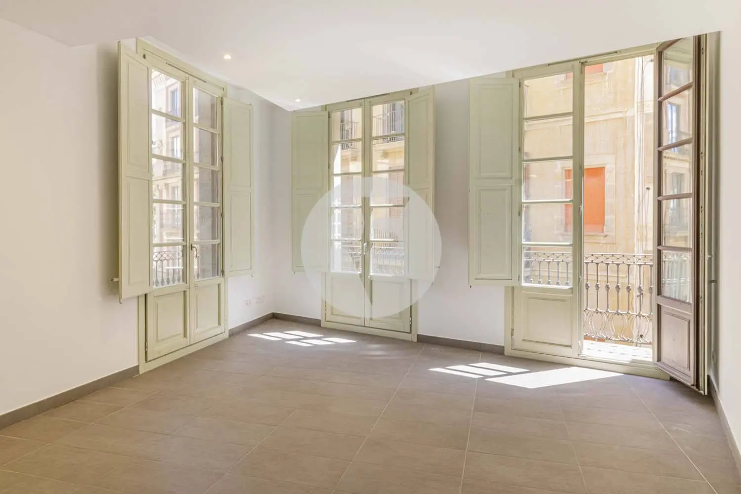 Two bedrooms in the heart of the city