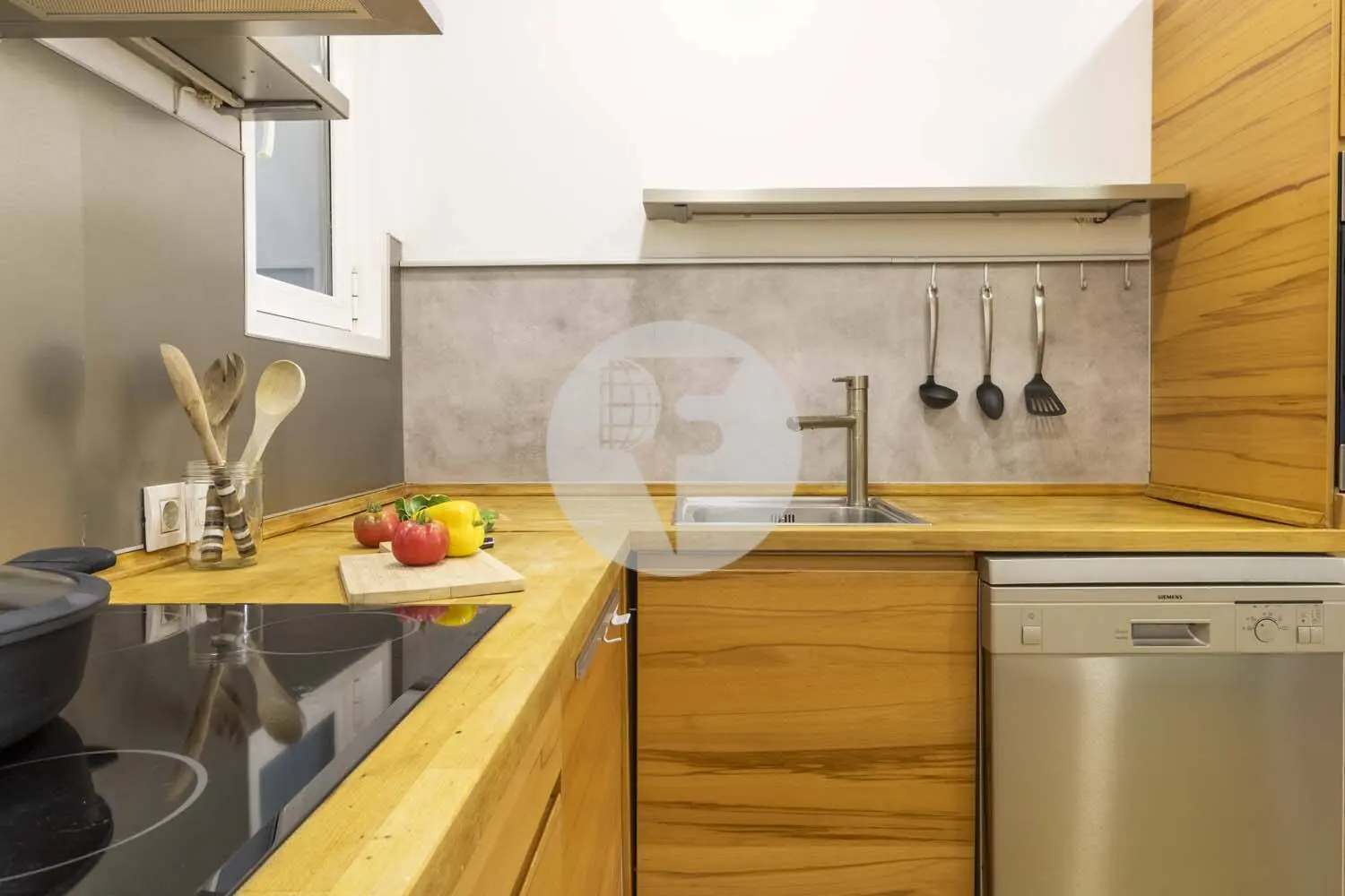 Furnished and equipped on Rosselló Street 11