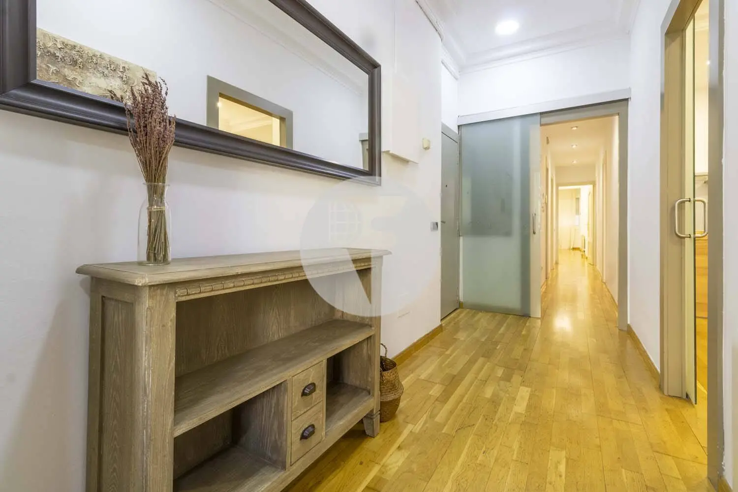 Furnished and equipped on Rosselló Street 4