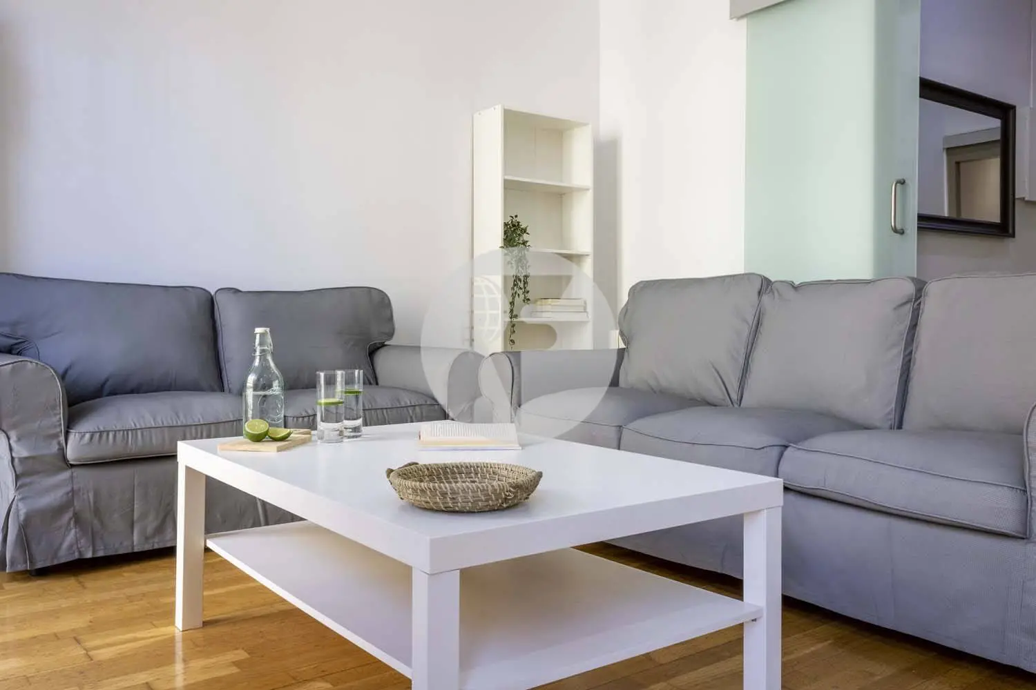 Furnished and equipped on Rosselló Street 6