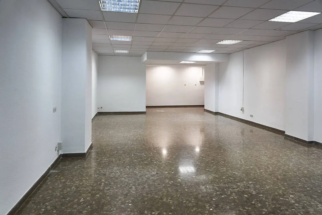 Office for rent on Josep Tarradellas Avenue 2