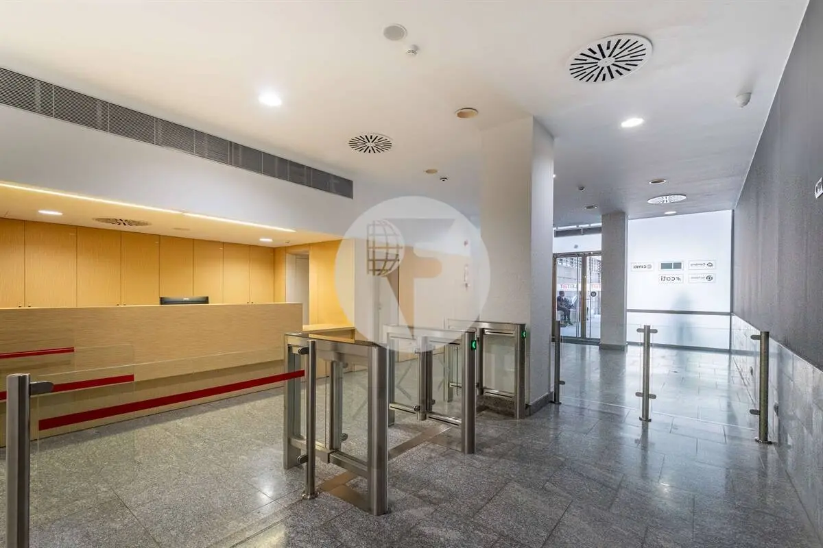 PL.CATALUNYA. CENTRO BARCELONA - imagen 10