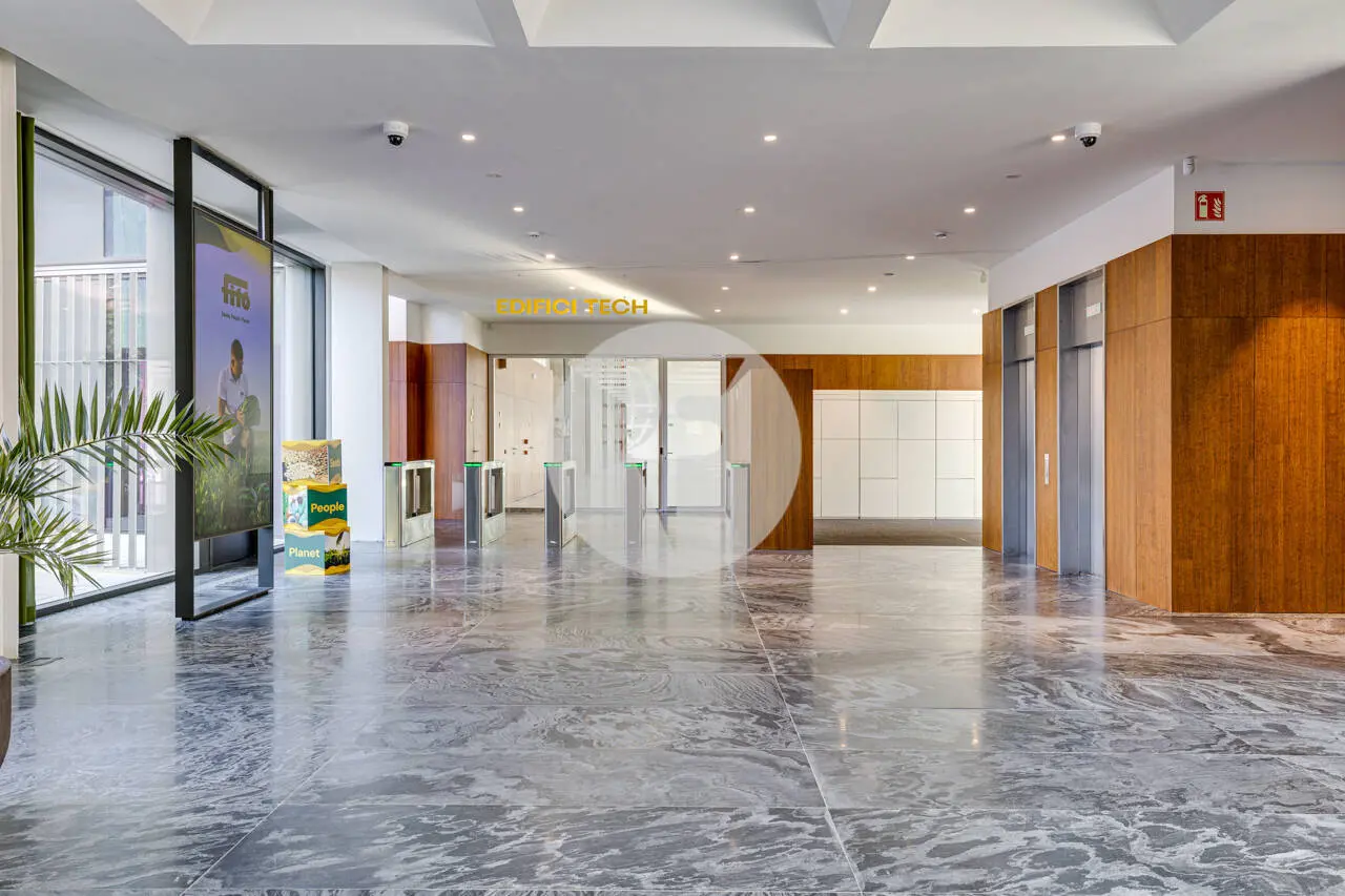 OFICINA IMPLANTADA EN ALQUILER EN EL EDIFICIO HIIT | DISEÑO, SOSTENIBILIDAD Y TERRAZAS - imagen 50