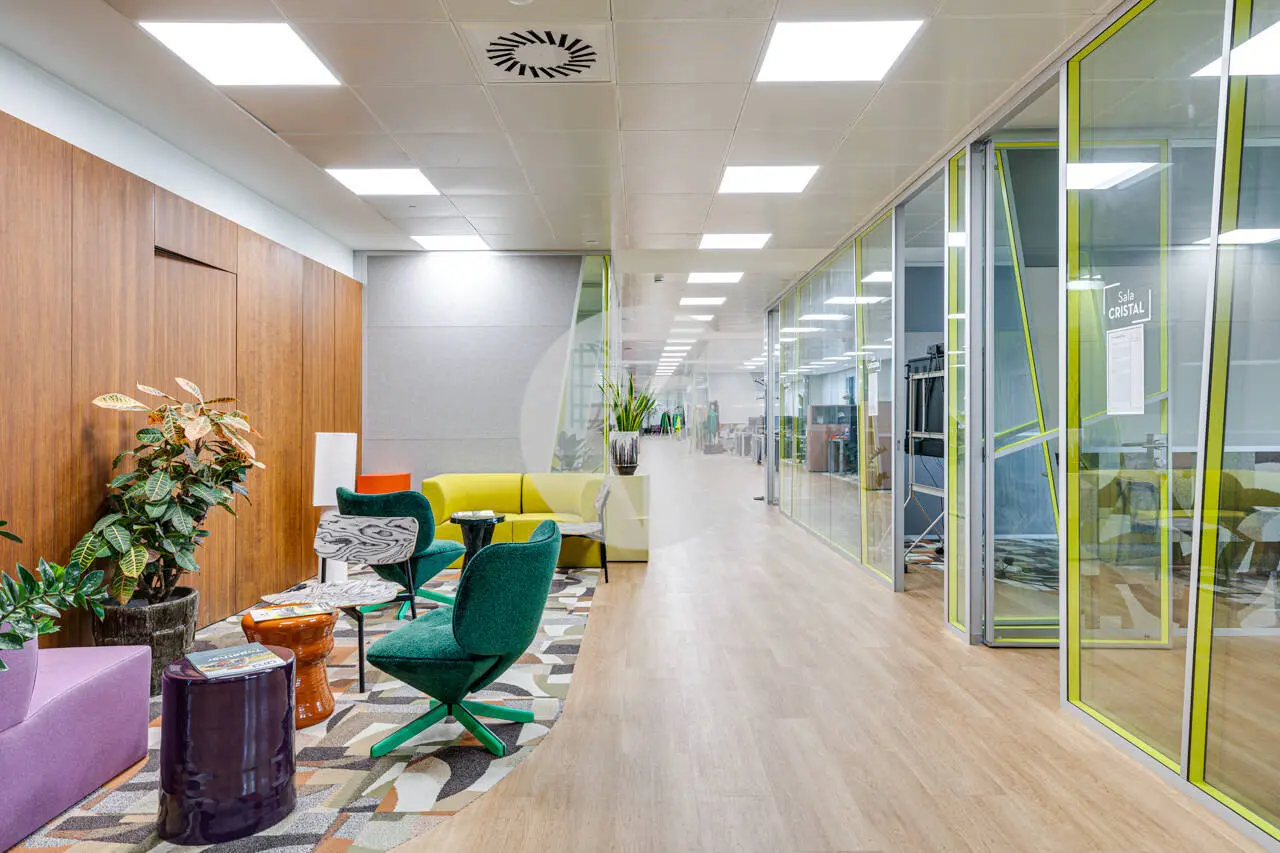 OFICINA IMPLANTADA EN ALQUILER EN EL EDIFICIO HIIT | DISEÑO, SOSTENIBILIDAD Y TERRAZAS - imagen 8