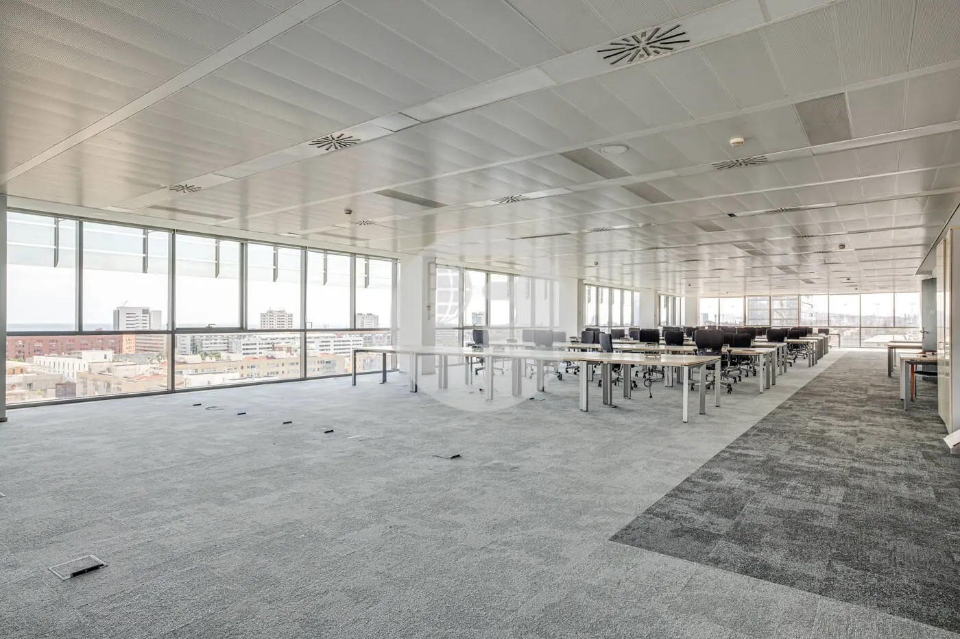ON BUILDING - imagen 20