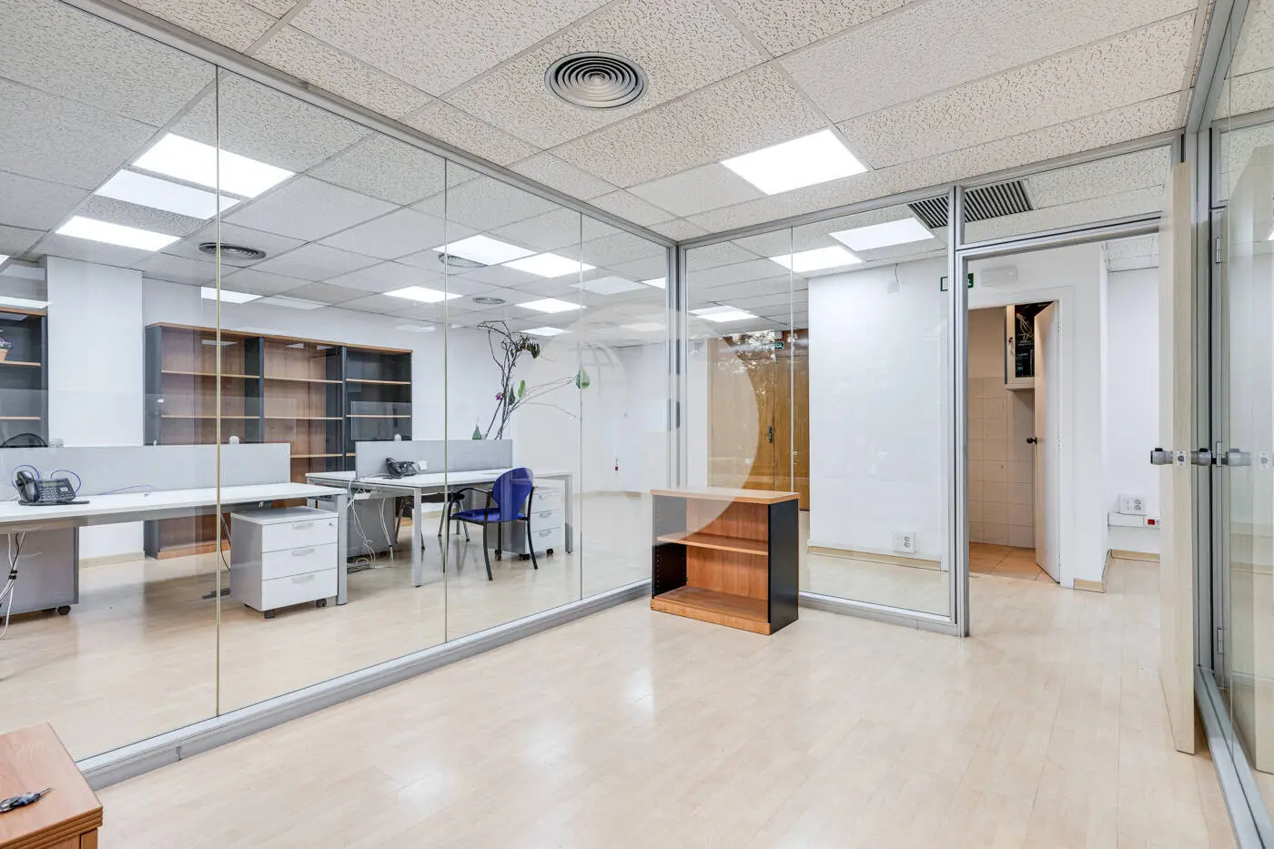 TRAVESSERA DE LES CORTS - imagen 15