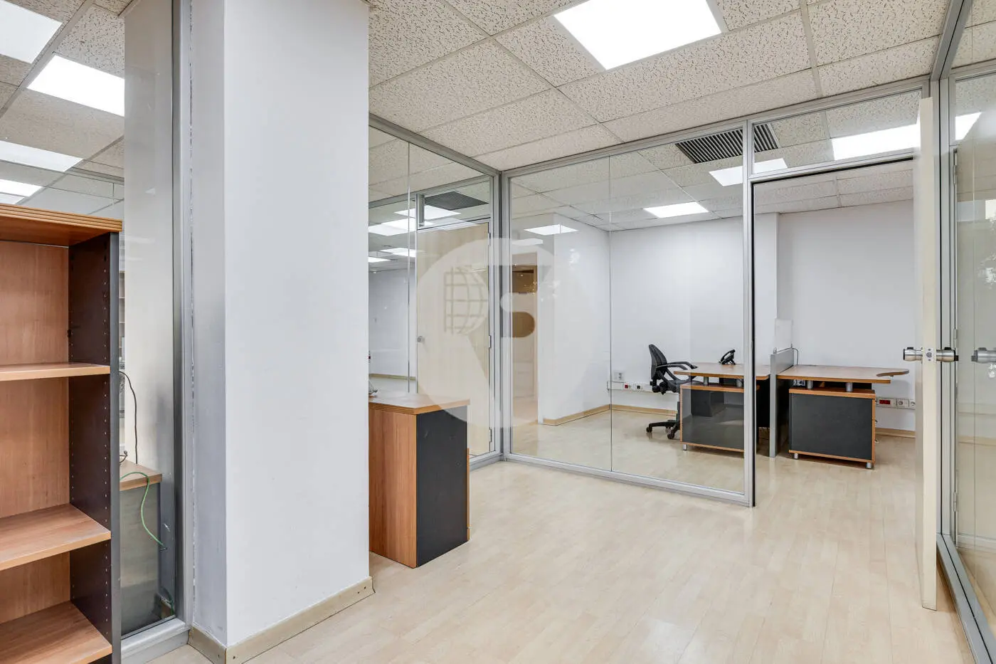 TRAVESSERA DE LES CORTS - imagen 13