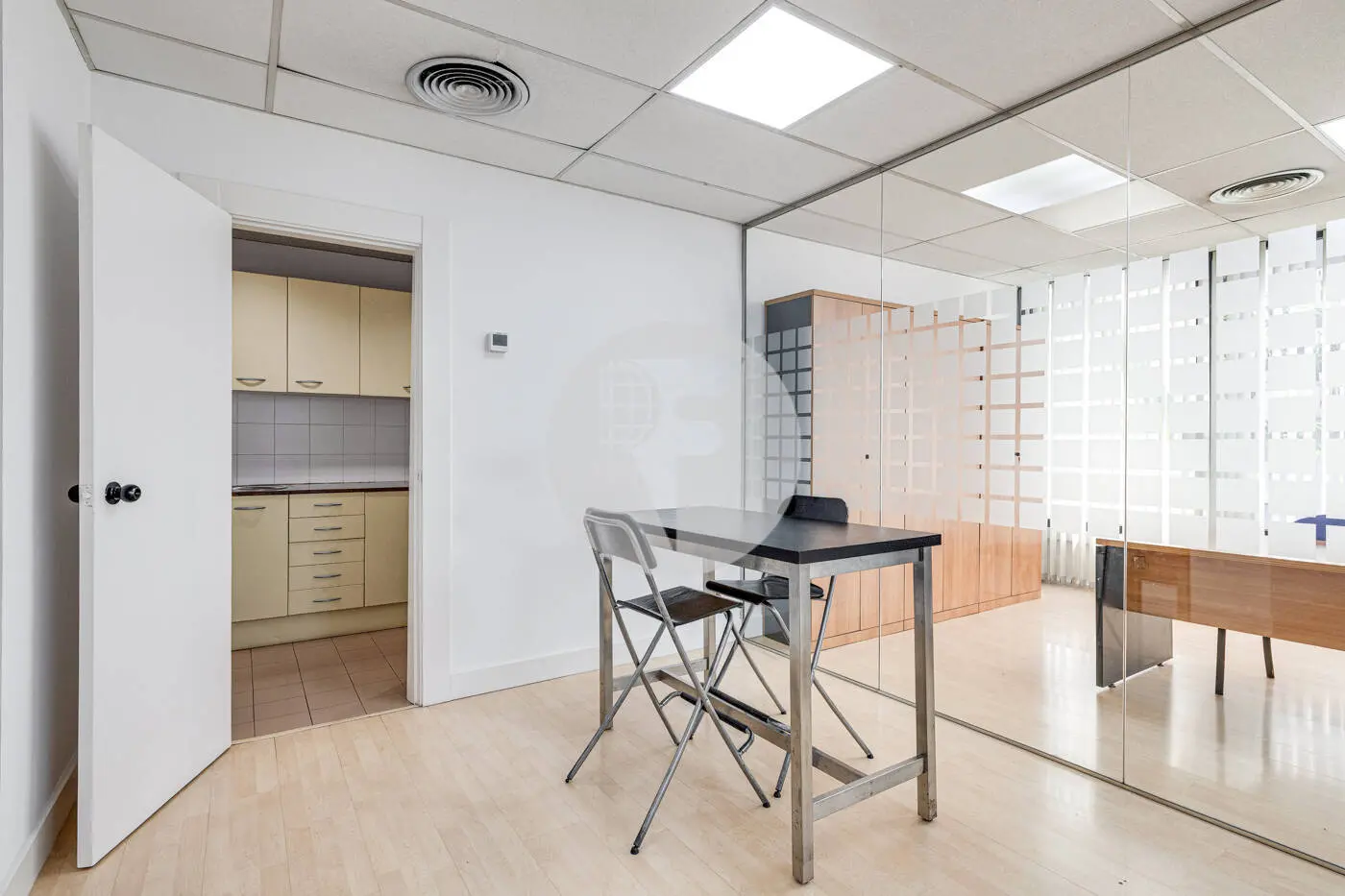 TRAVESSERA DE LES CORTS - imagen 21
