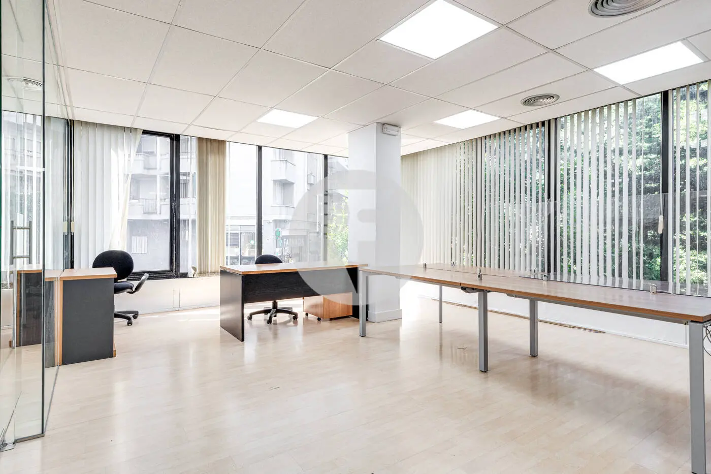 TRAVESSERA DE LES CORTS - imagen 32