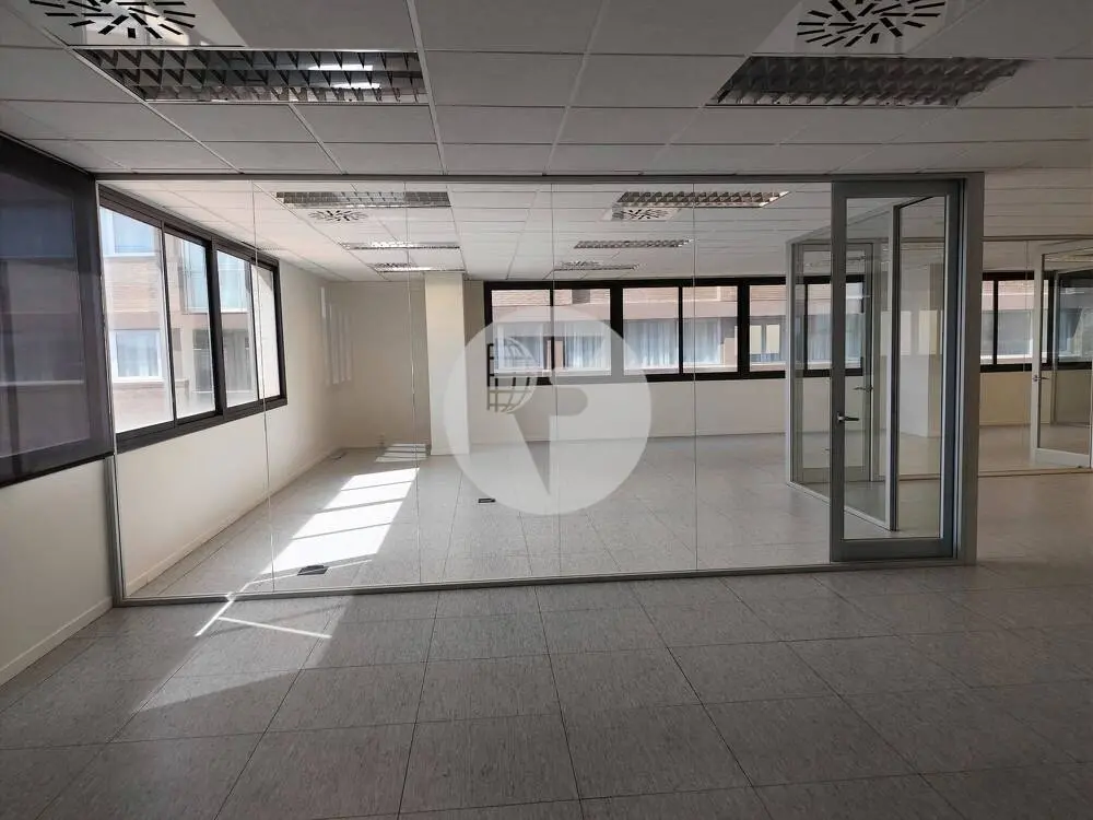 OFICINA ALQUILER POL. IND. PEDROSA - imagen 9