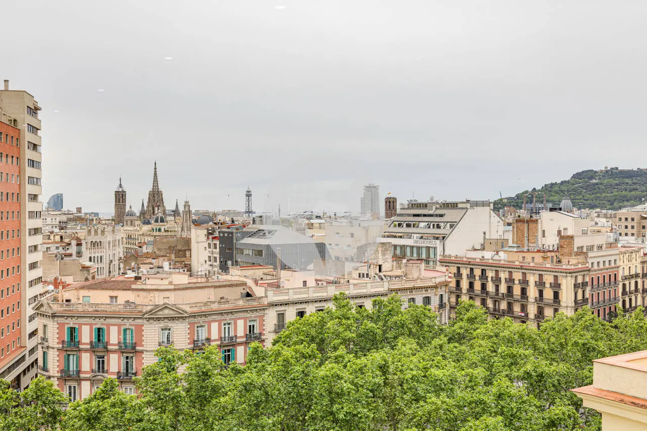 Exclusiva Oficina en Alquiler en Barcelona | Torre Urquinaona | Planta 10 con Vistas Panorámicas - imagen 26