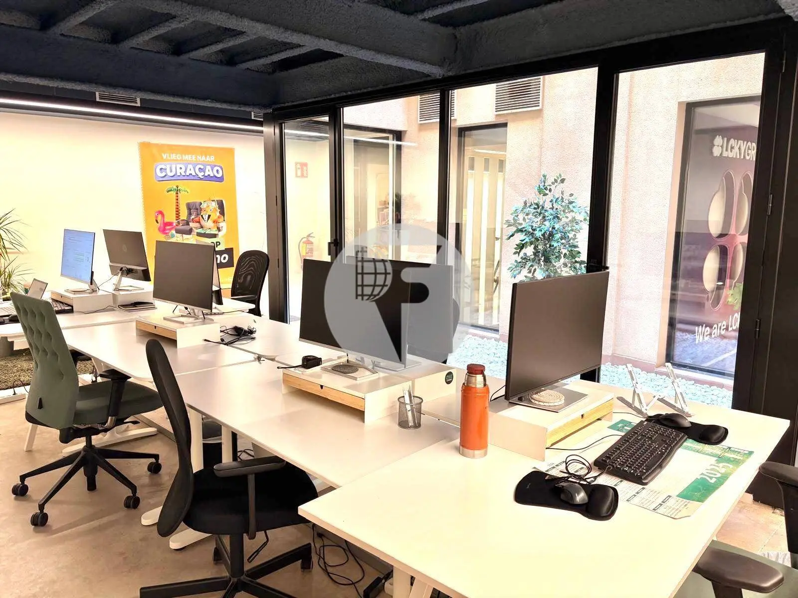 OFICINA DE DISEÑO EN POBLENOU - imagen 16