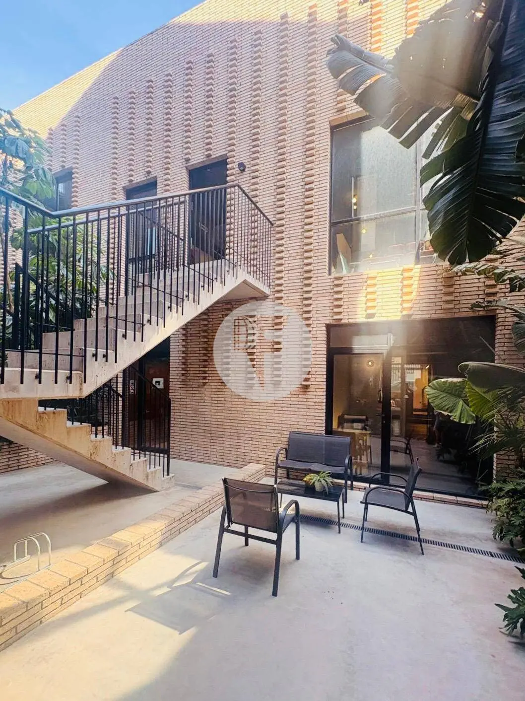 OFICINA DE DISEÑO EN POBLENOU - imagen 17