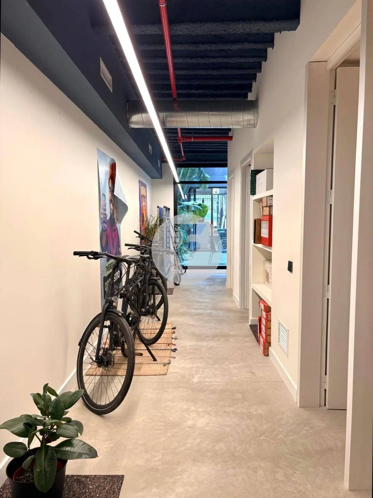 OFICINA DE DISEÑO EN POBLENOU - imagen 5