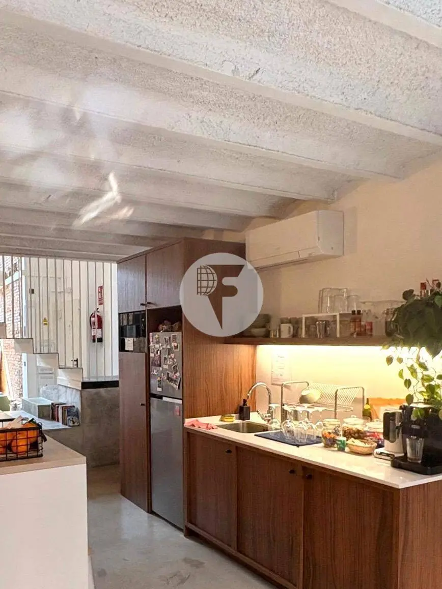 OFICINA DE DISEÑO EN POBLENOU - imagen 6