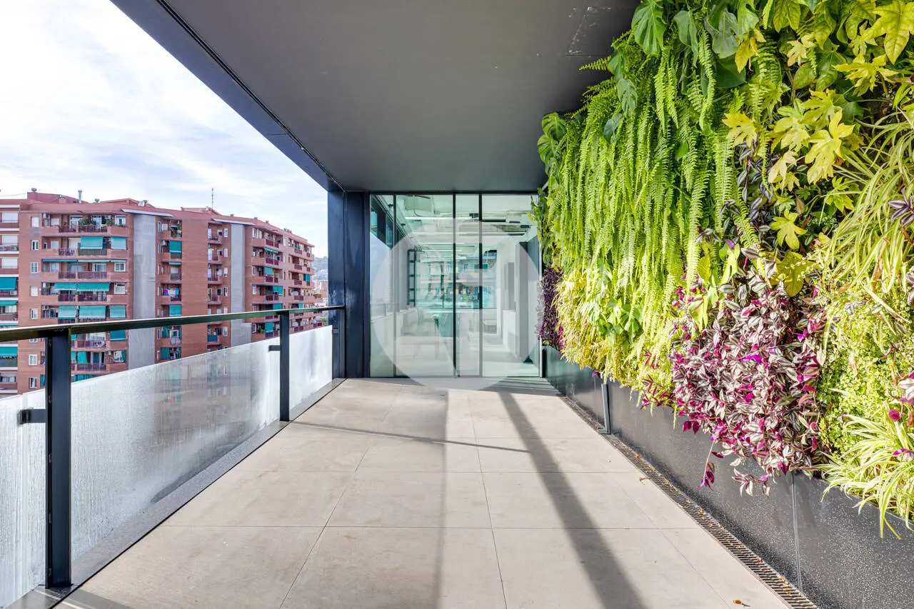 OFICINA PLUG & PLAY EN TORRE LLACUNA – TERRAZA PRIVADA Y VISTAS EN EL 22@ - imagen 20