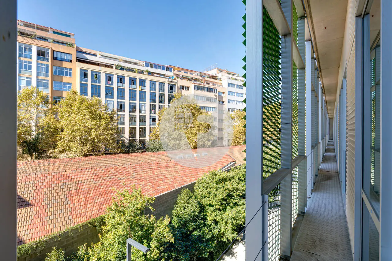 OFICINAS EN ALQUILER EN EL 22@ DE BARCELONA CON ROOFTOP - imagen 15