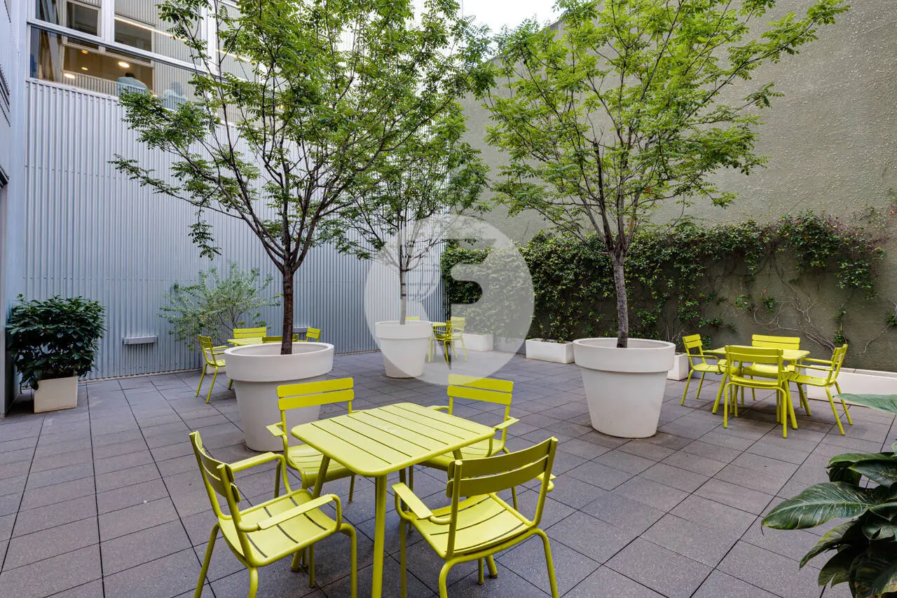 OFICINAS EN ALQUILER EN EL 22@ DE BARCELONA CON ROOFTOP - imagen 24