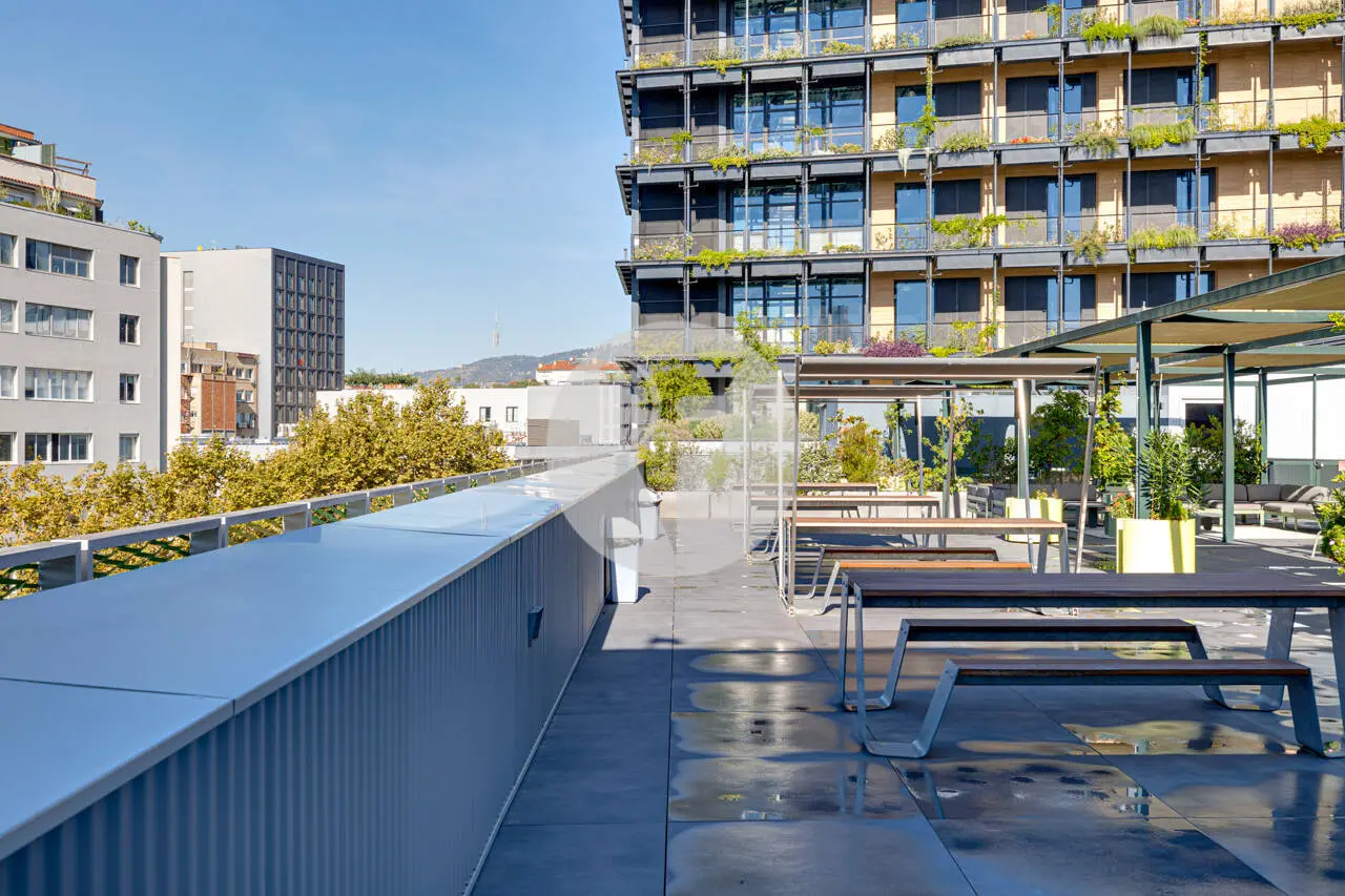 OFICINA DE 213 M² EN ALQUILER EN PALLARS, 22@ BARCELONA, CON ROOFTOP - imagen 20