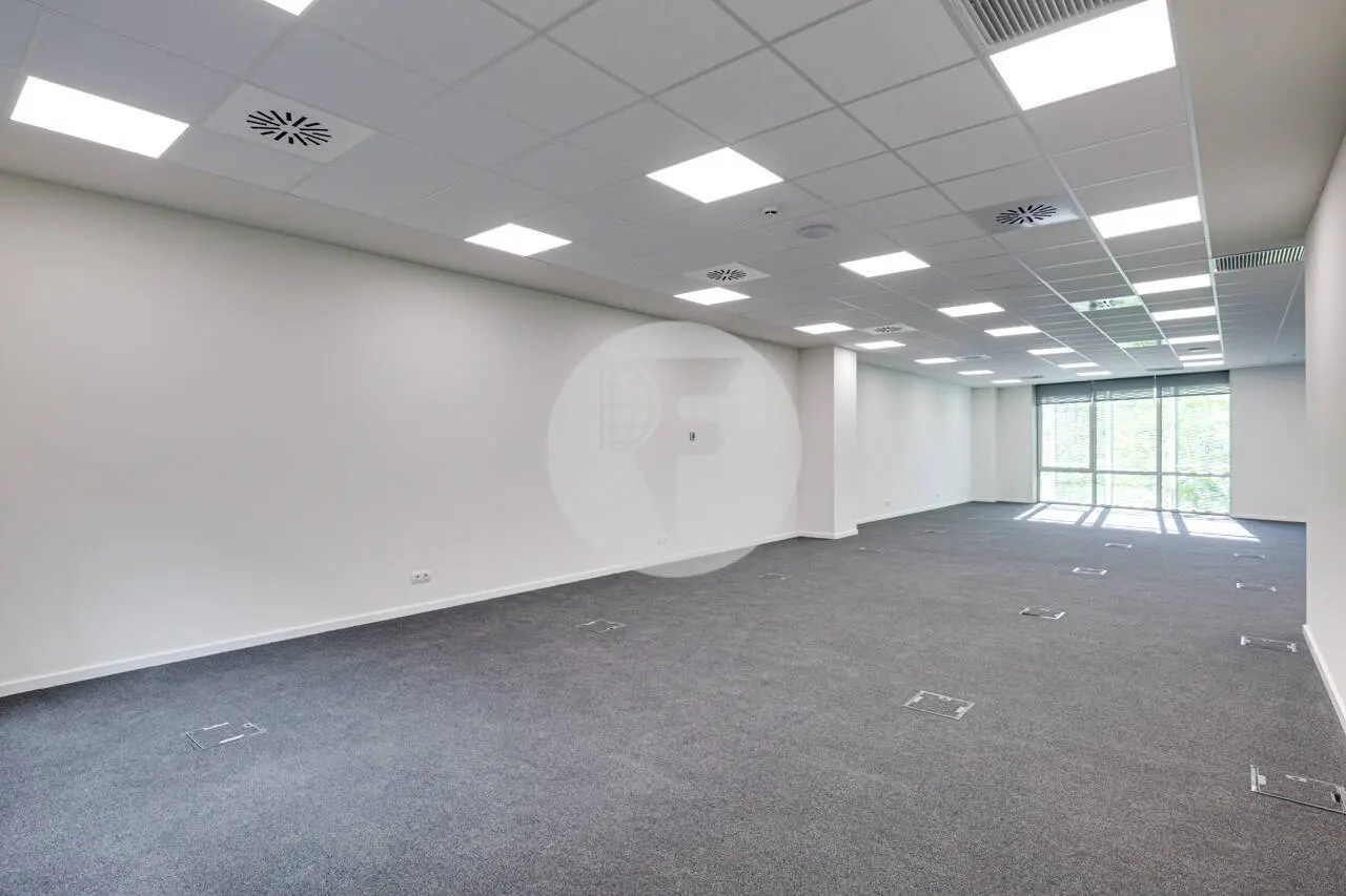 OFICINA DE 213 M² EN ALQUILER EN PALLARS, 22@ BARCELONA, CON ROOFTOP - imagen 24