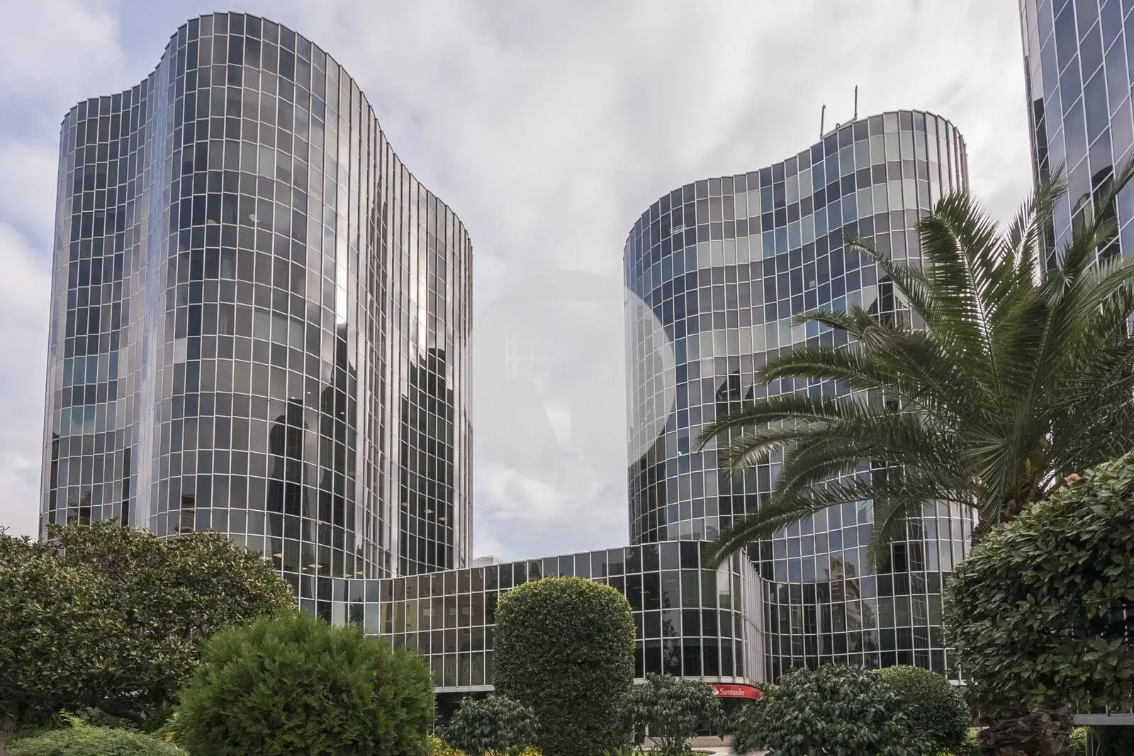 OFICINA EXTERIOR Y LUMINOSA EN ALQUILER EN TORRES TRADE, JUNTO A LA AVENIDA DIAGONAL - imagen 11