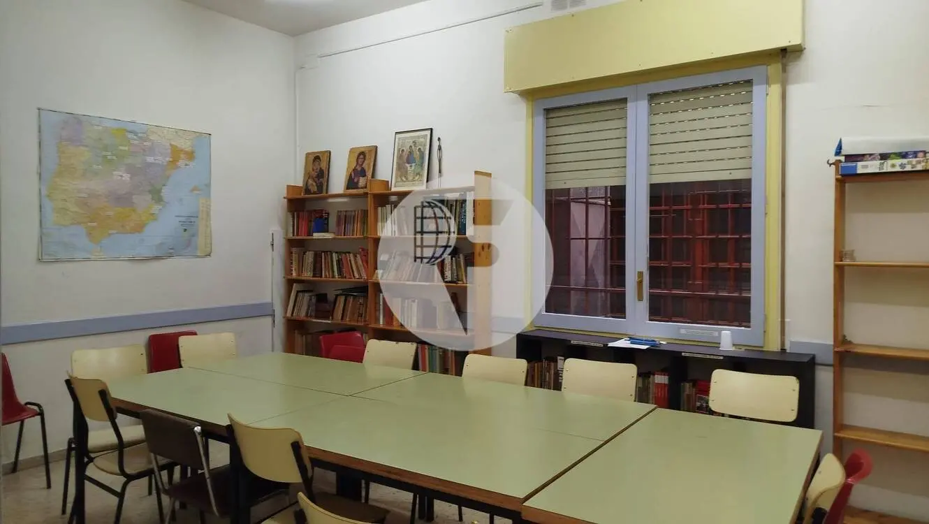 LOCAL EN ALQUILER EN POBLE-SEC CON TECHOS ALTOS Y AMPLIAS SALAS - imagen 14