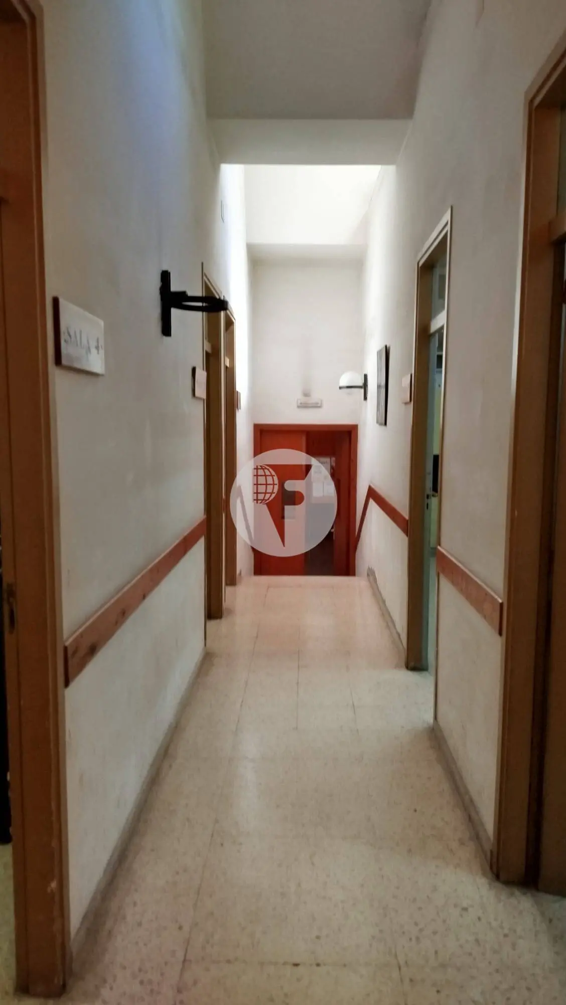 LOCAL EN ALQUILER EN POBLE-SEC CON TECHOS ALTOS Y AMPLIAS SALAS - imagen 15