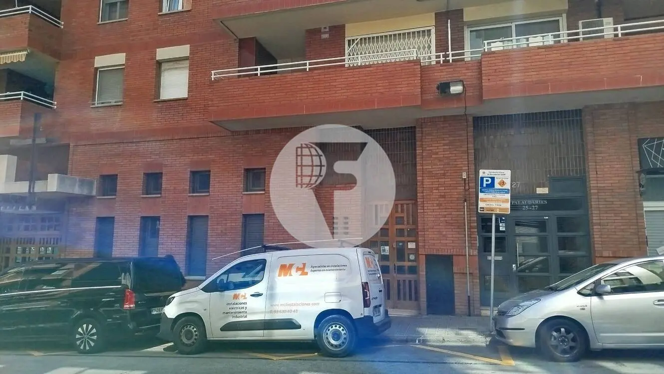 LOCAL EN ALQUILER EN POBLE-SEC CON TECHOS ALTOS Y AMPLIAS SALAS - imagen 16
