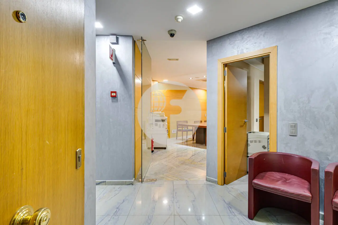 OFICINA PLUG&PLAY EN ALQUILER EN EL EIXAMPLE, JUNTO AL HOSPITAL CLÍNIC - imagen 11