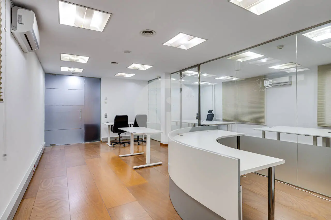 OFICINA PLUG&PLAY EN ALQUILER EN EL EIXAMPLE, JUNTO AL HOSPITAL CLÍNIC - imagen 12