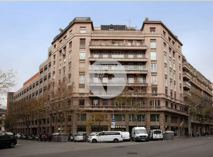 OFICINA PLUG&PLAY EN ALQUILER EN EL EIXAMPLE, JUNTO AL HOSPITAL CLÍNIC - imagen 10