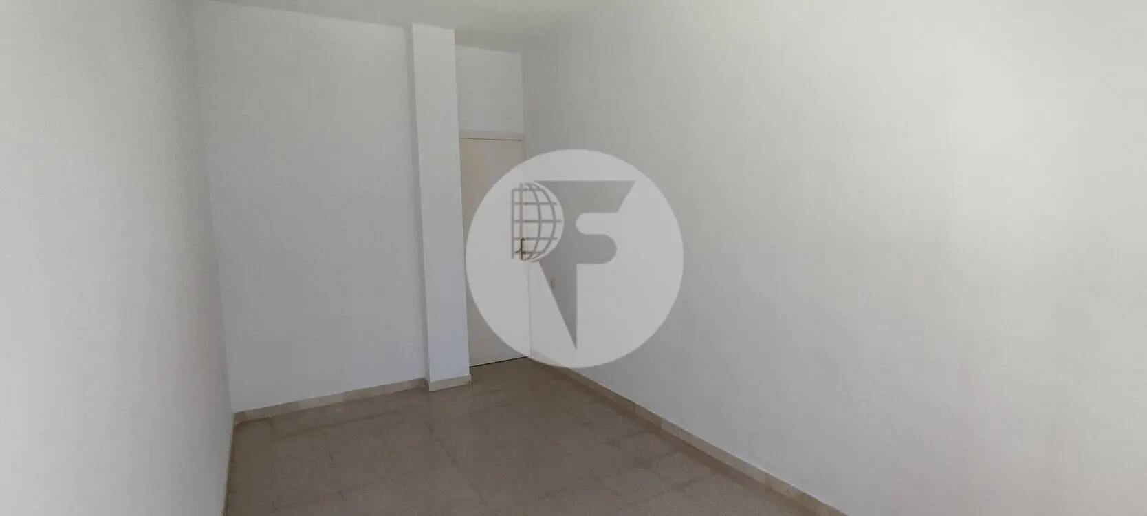 Oficina a segona planta - imagen 8