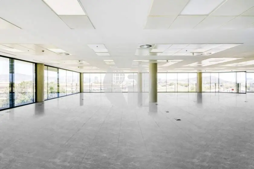 OFICINA IMPLANTADA DE 922 M² EN ALQUILER EN PLZF BUSINESS HUB – ZONA FRANCA - imagen 7
