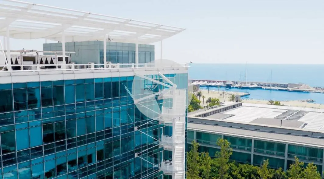 OFICINA IMPLANTADA DE 1.000 M² EN BLUE BUILDING, JUNTO AL MAR Y AL 22@ - imagen 10