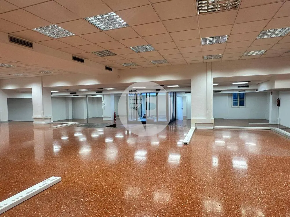 OFICINA PAU CLARIS, CENTRO BARCELONA - imagen 11