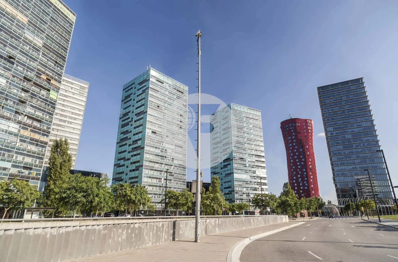 Oficina exterior, moderna y luminosa en Torre Llevant. Pg Zona Franca. Barcelona. 9