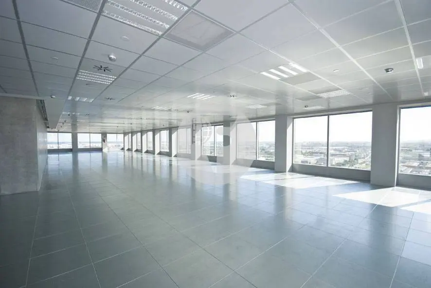 Oficina con vistas panorámicas en Torre Llevant. BCN Fira District. 7