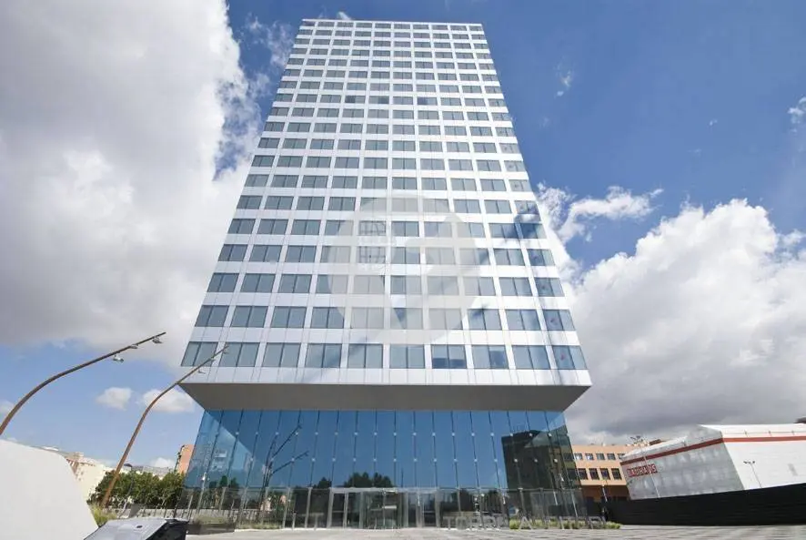 Oficina con vistas panorámicas en Torre Llevant. BCN Fira District. 12